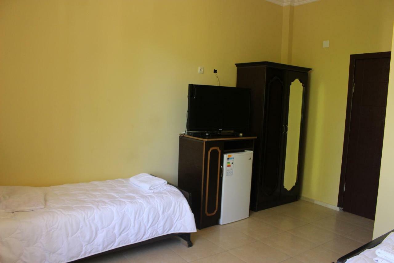 Hotel Evrazia Ureki Bagian luar foto